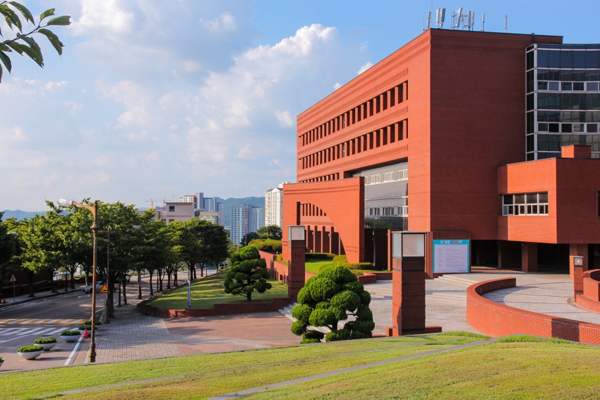 Jangan University
